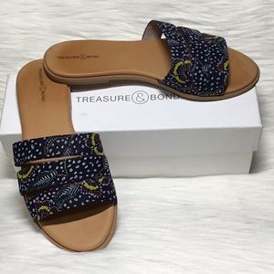 Treasure & Bond Miles Slide Sandal - Navy Floral